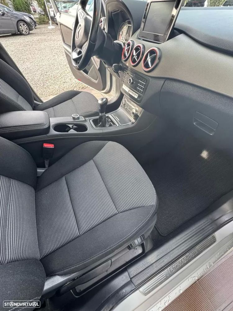 Mercedes-Benz B 180 (CDI) d AMG Line - 10
