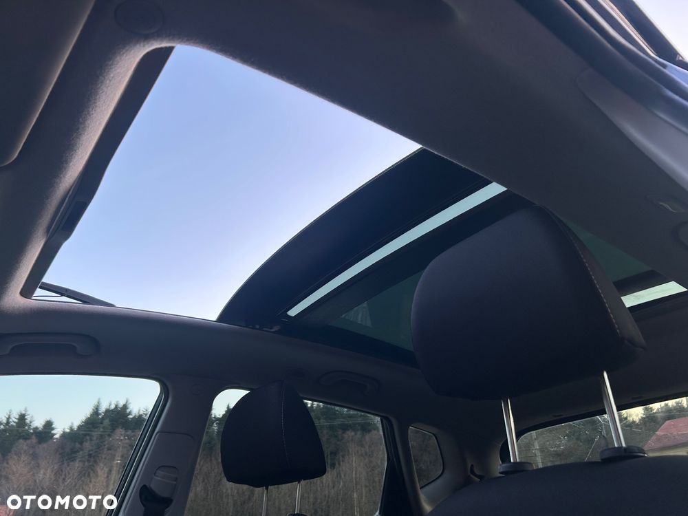 Kia Venga 1.6 CRDi 128 Business Line - 26