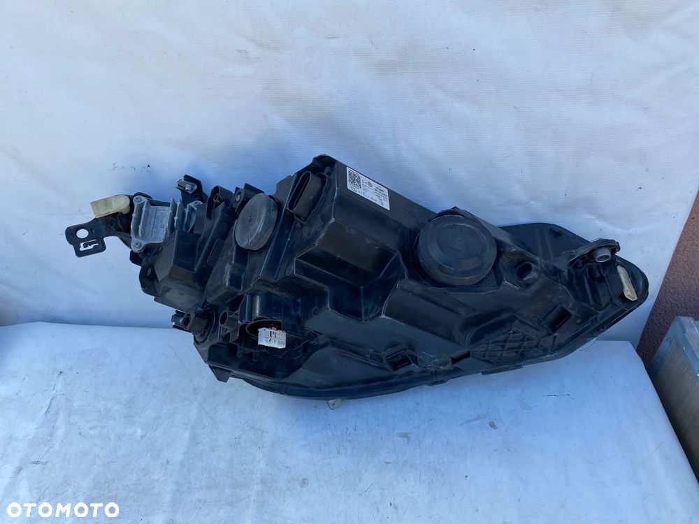 lampa golf 8 VIII full led lewa eu cała - 7