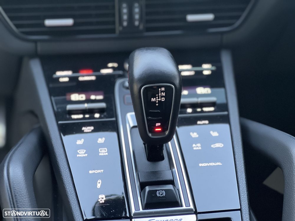 Porsche Cayenne S - 17