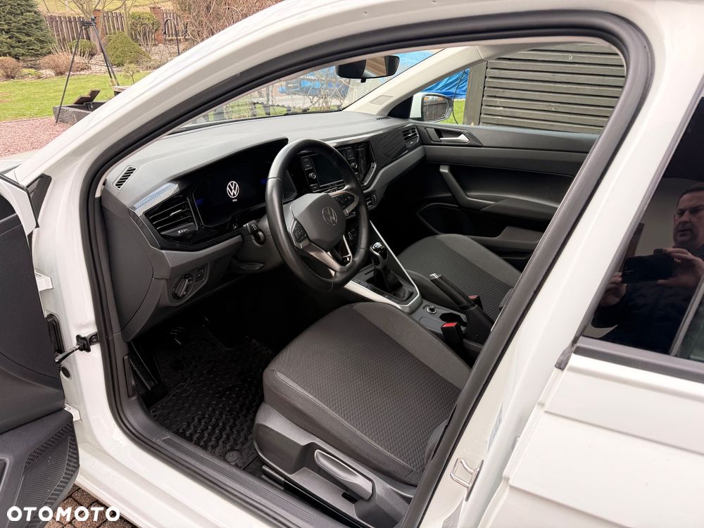 Volkswagen Polo 1.0 MPI Life - 10