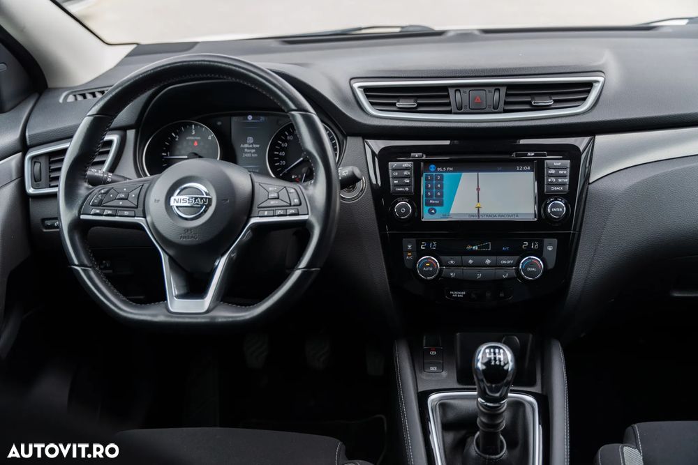 Nissan Qashqai 1.5 DCI N-CONNECTA - 13