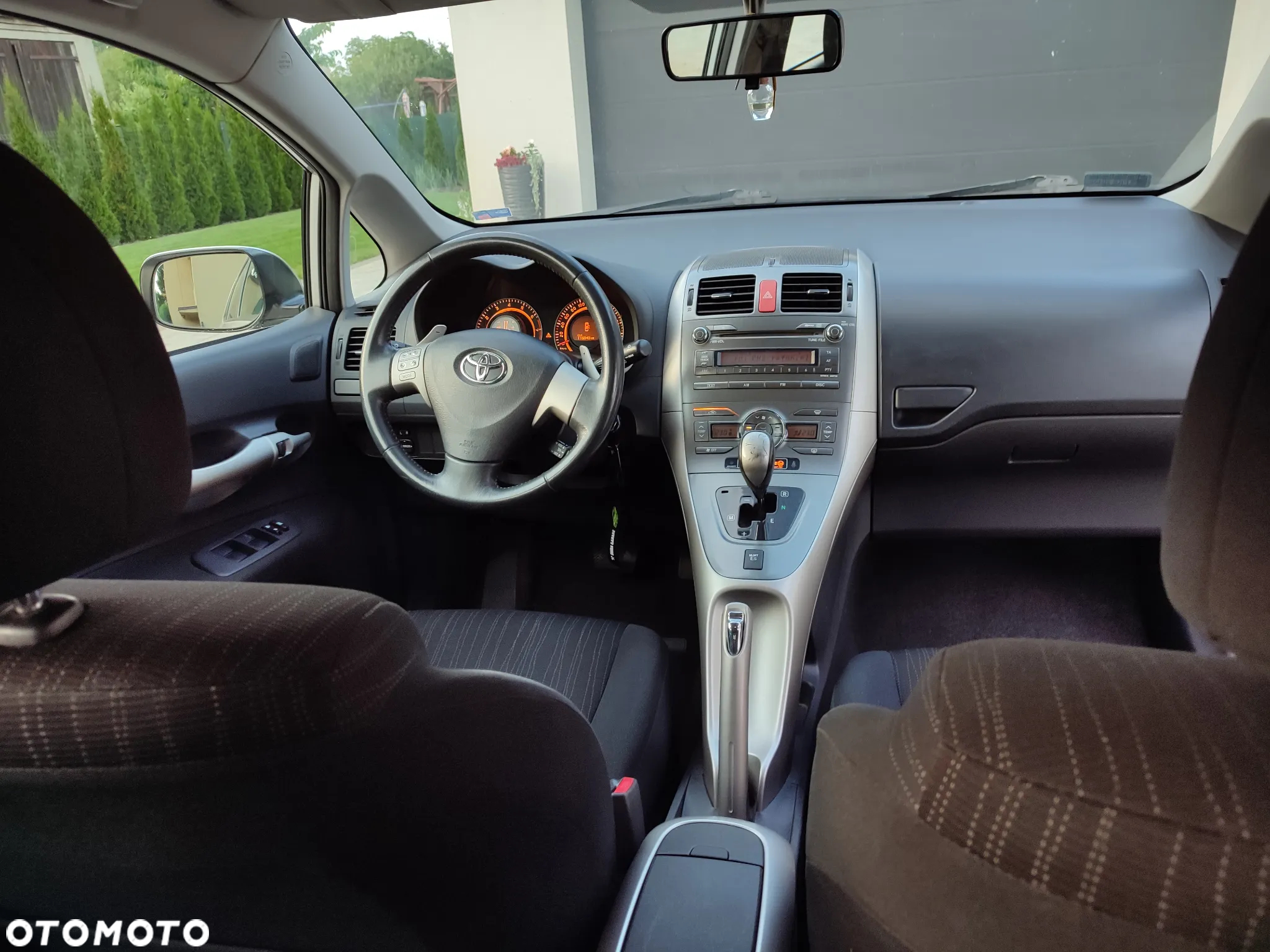 Toyota Auris 1.6 VVT-i Luna MM - 10