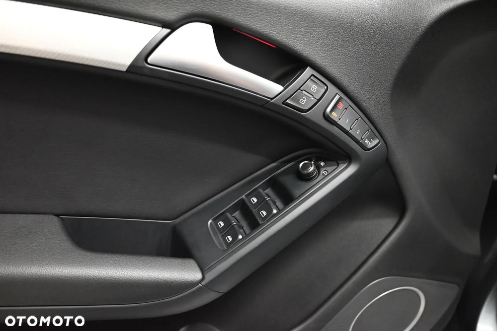 Audi A5 Cabrio 2.0 TFSI quattro S tronic - 19