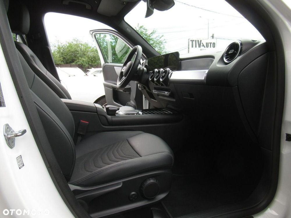 Mercedes-Benz GLB 200 7G-DCT - 9
