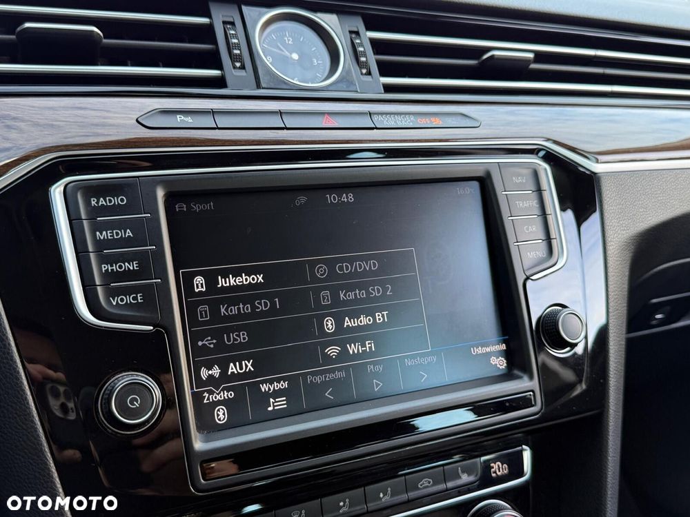 Volkswagen Passat - 34