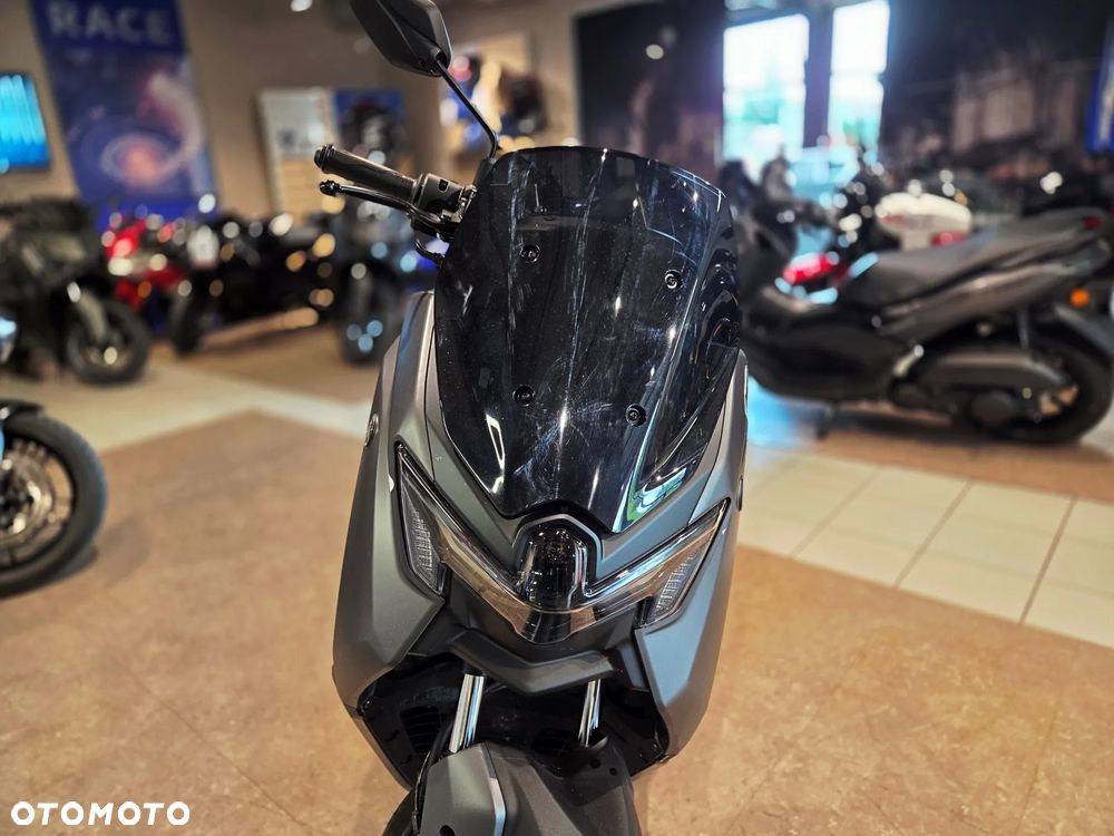 Yamaha NMAX - 6