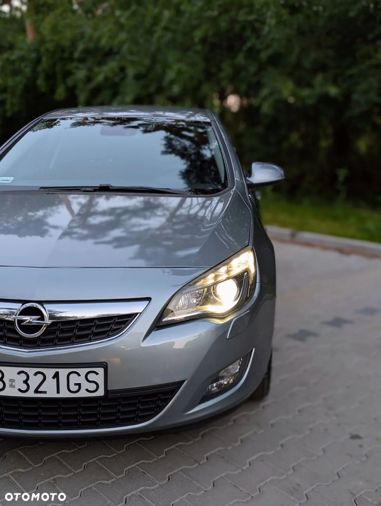Opel Astra - 11