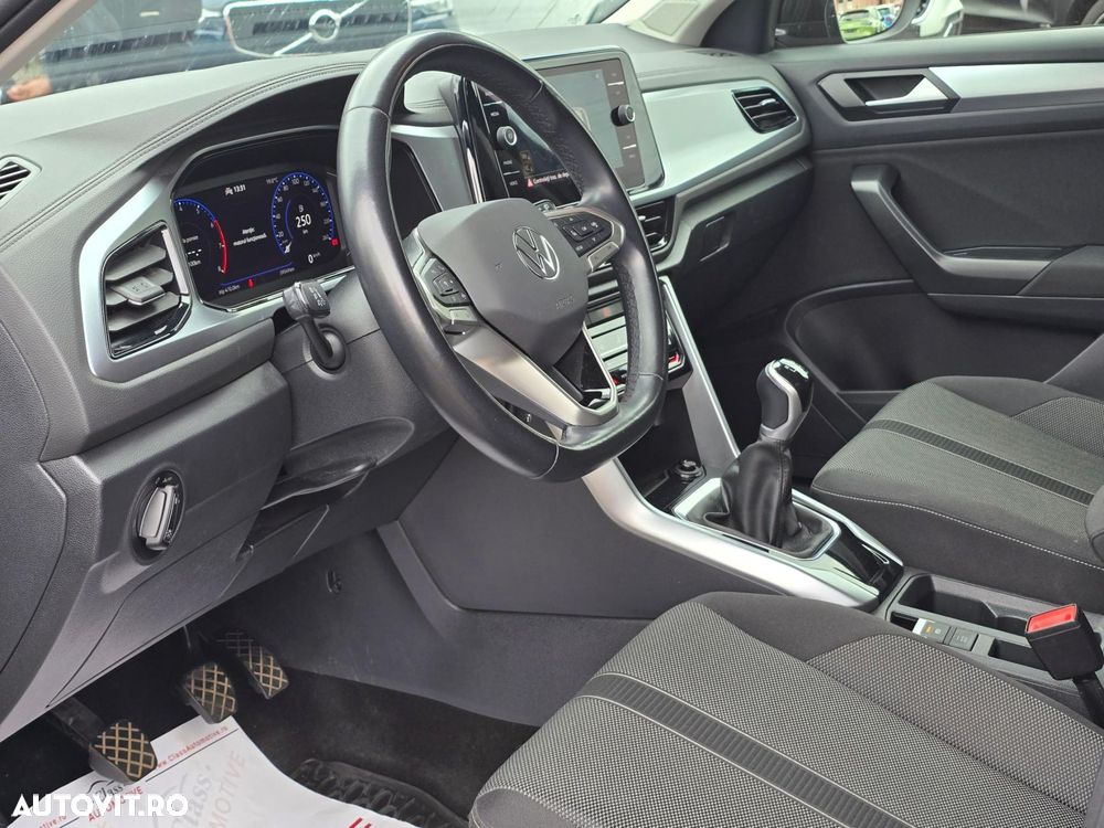 Volkswagen T-ROC - 10