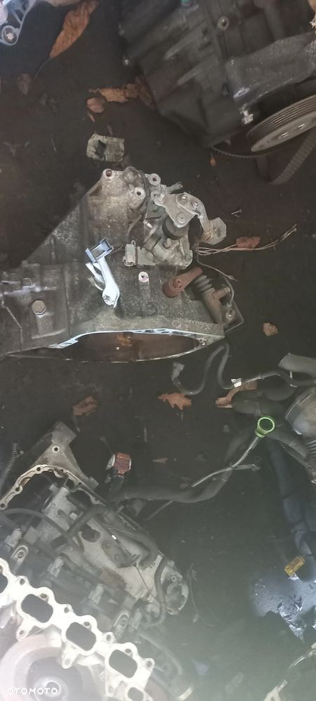 TOYOTA YARIS II 1.0 B SKRZYNIA BIEGÓW 20TT010 poznan - 1