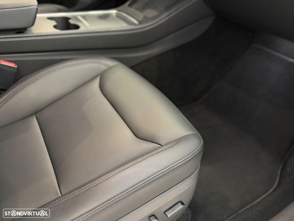 Tesla Model Y Standard - 22