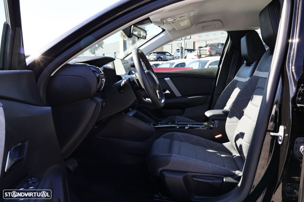 Citroën C4 X 1.2 PureTech Plus EAT8 - 16