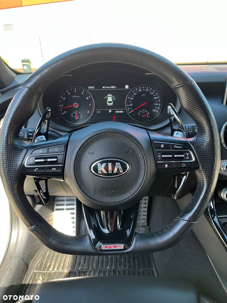 Kia Stinger 3.3 T-GDI V6 GT AWD - 22