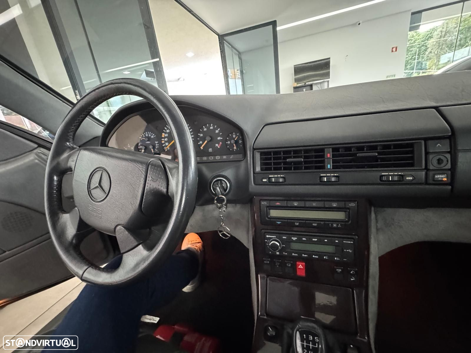 Mercedes-Benz SL 280 - 20