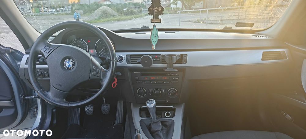 BMW Seria 3 320d - 11