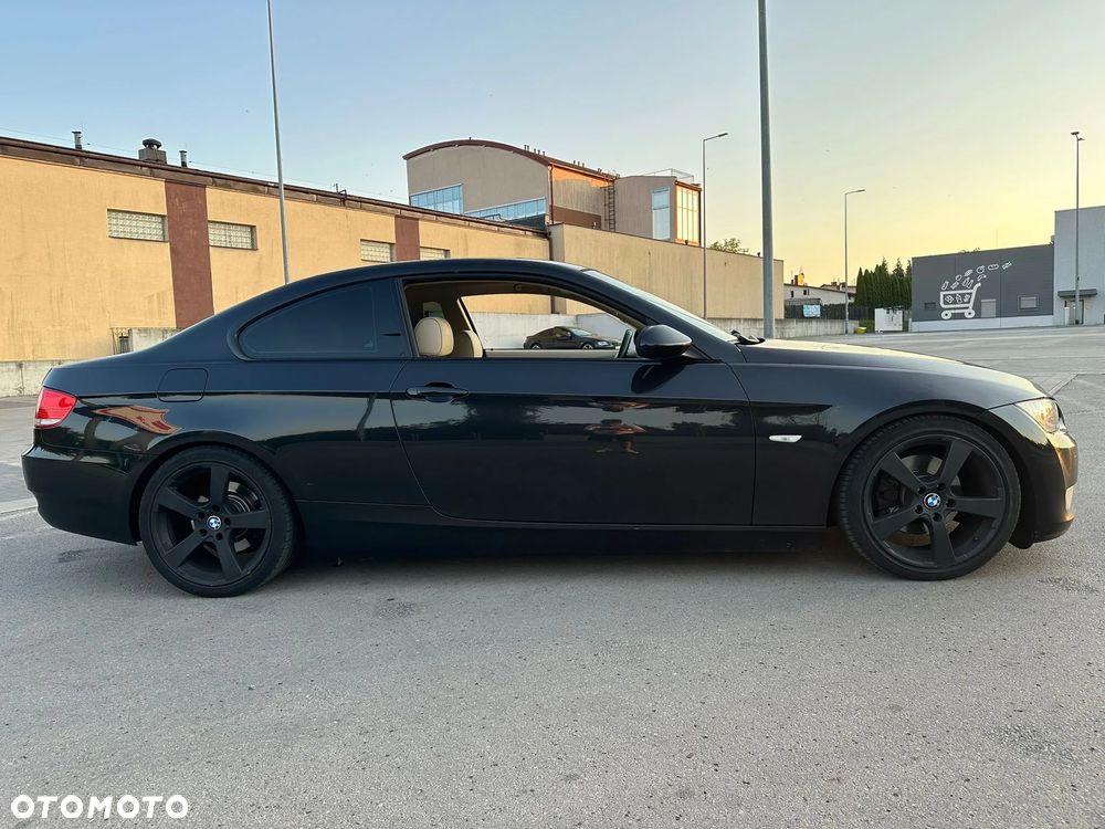 BMW Seria 3 320d Coupe - 6