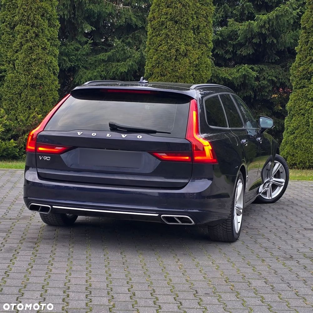 Volvo V90 D3 Momentum Pro - 16