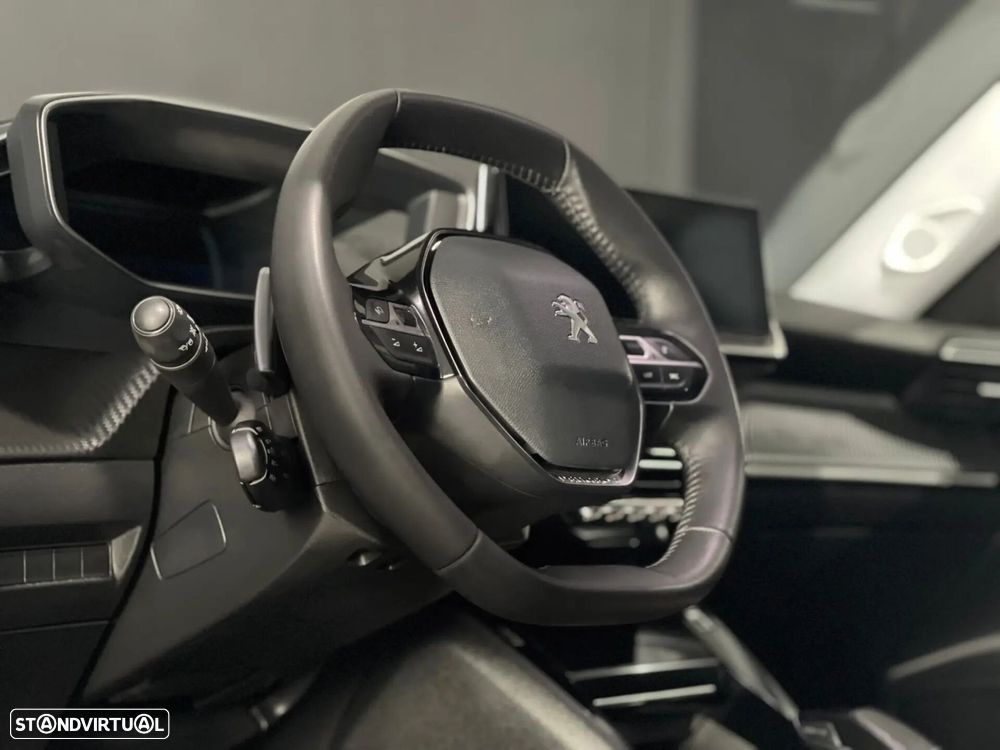 Peugeot 2008 - 5