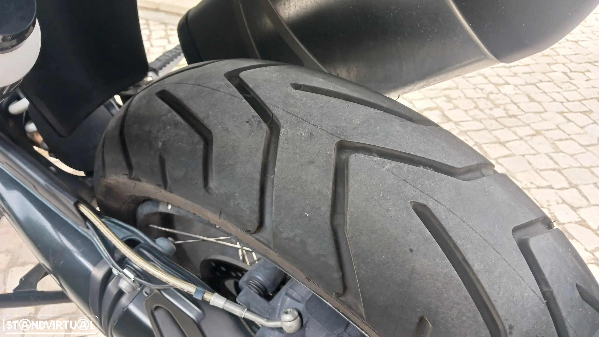 BMW R 1200 GS TRIPLE BLACK - 9