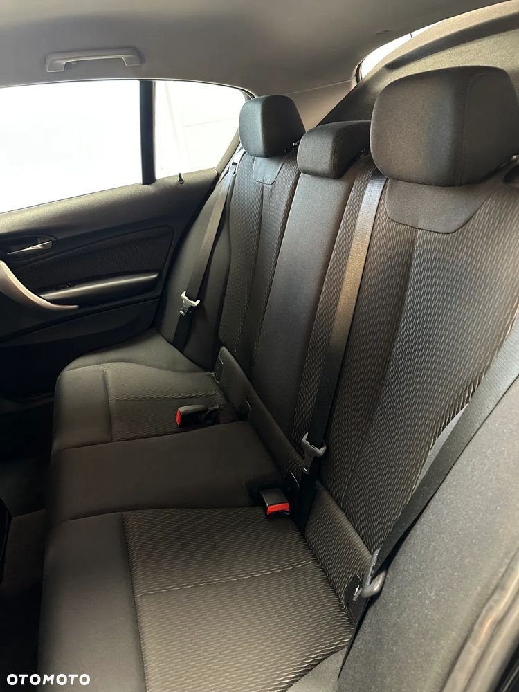 BMW Seria 1 116d - 11