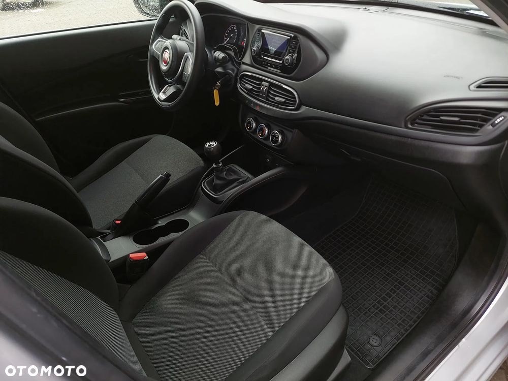 Fiat Tipo 1.4 Classic - 33