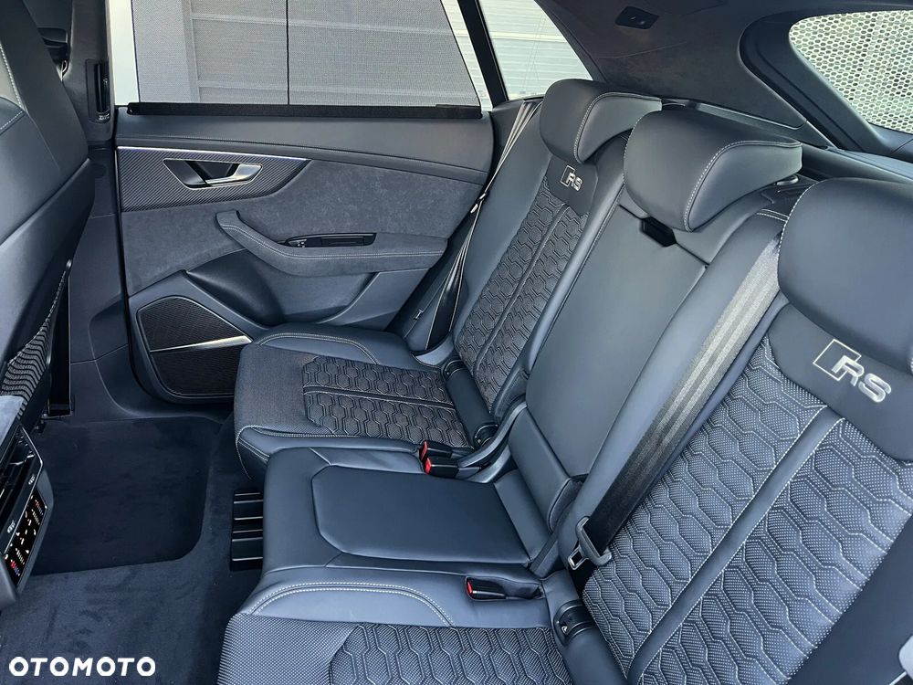 Audi RS Q8 - 10