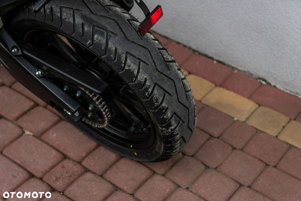 Yamaha MT - 8