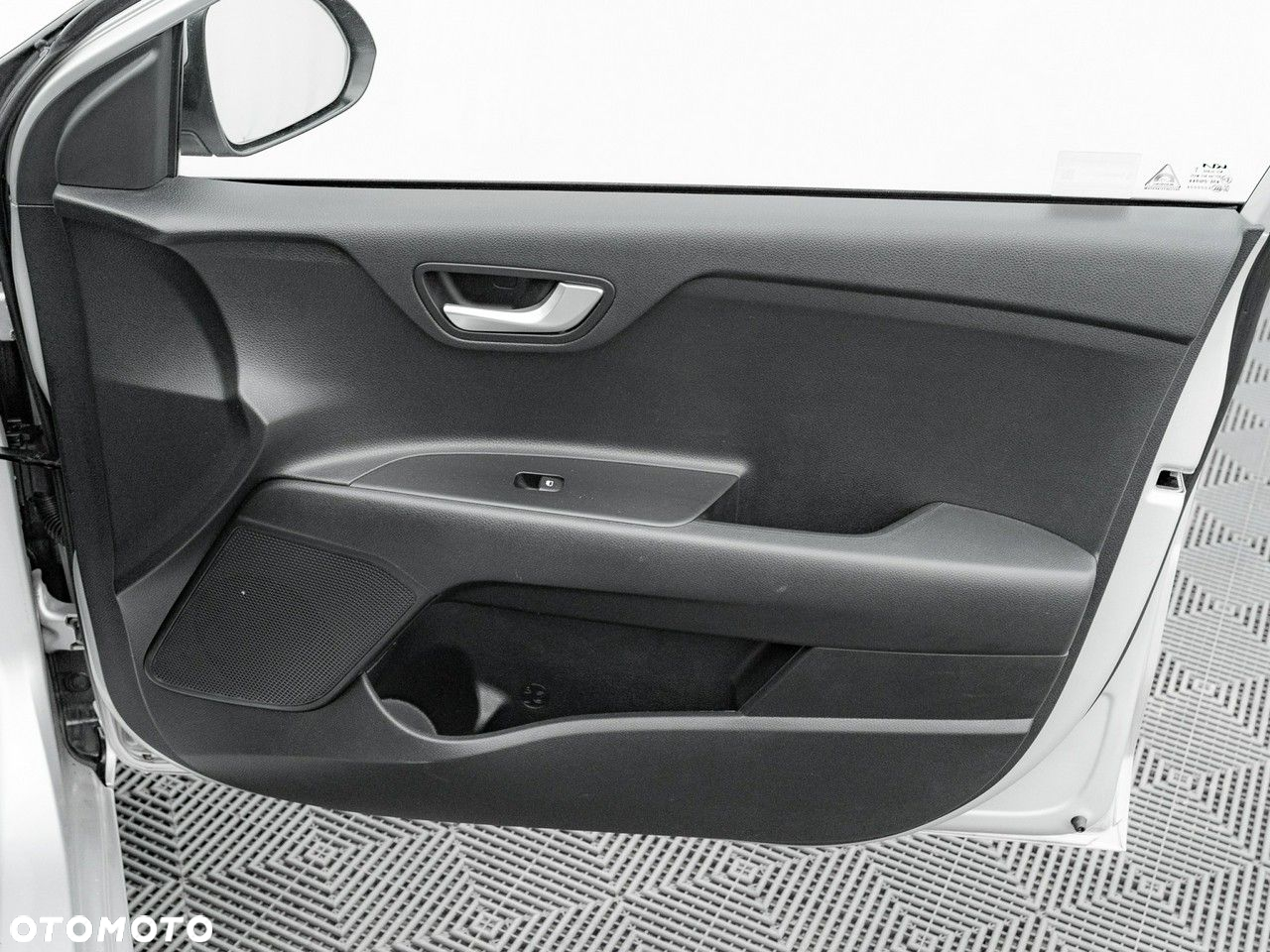 Kia Rio 1.2 M - 30