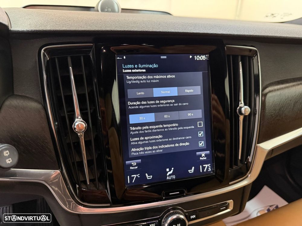 Volvo V90 Cross Country 2.0 D4 Pro AWD Geartronic - 44
