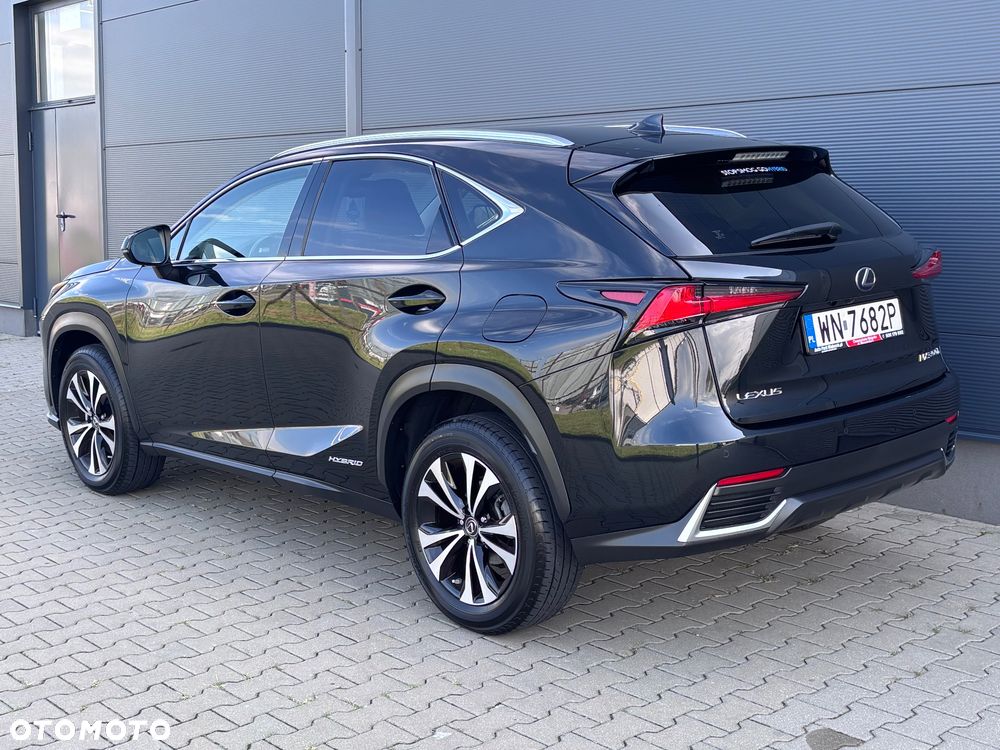 Lexus NX 300h F Impression AWD - 4