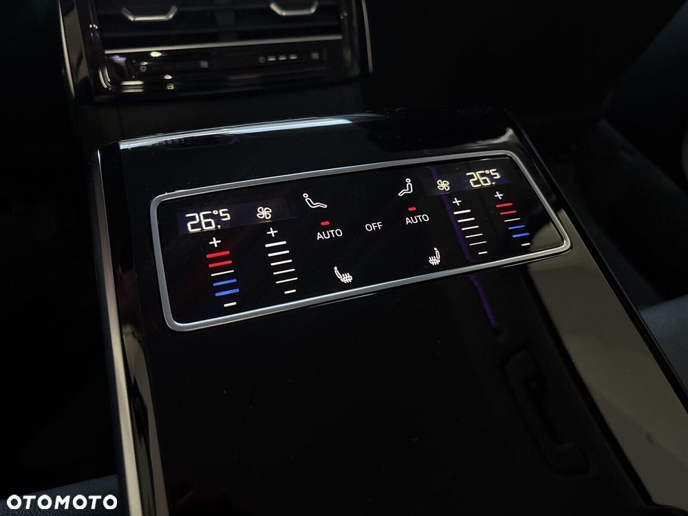 Audi A8 - 30