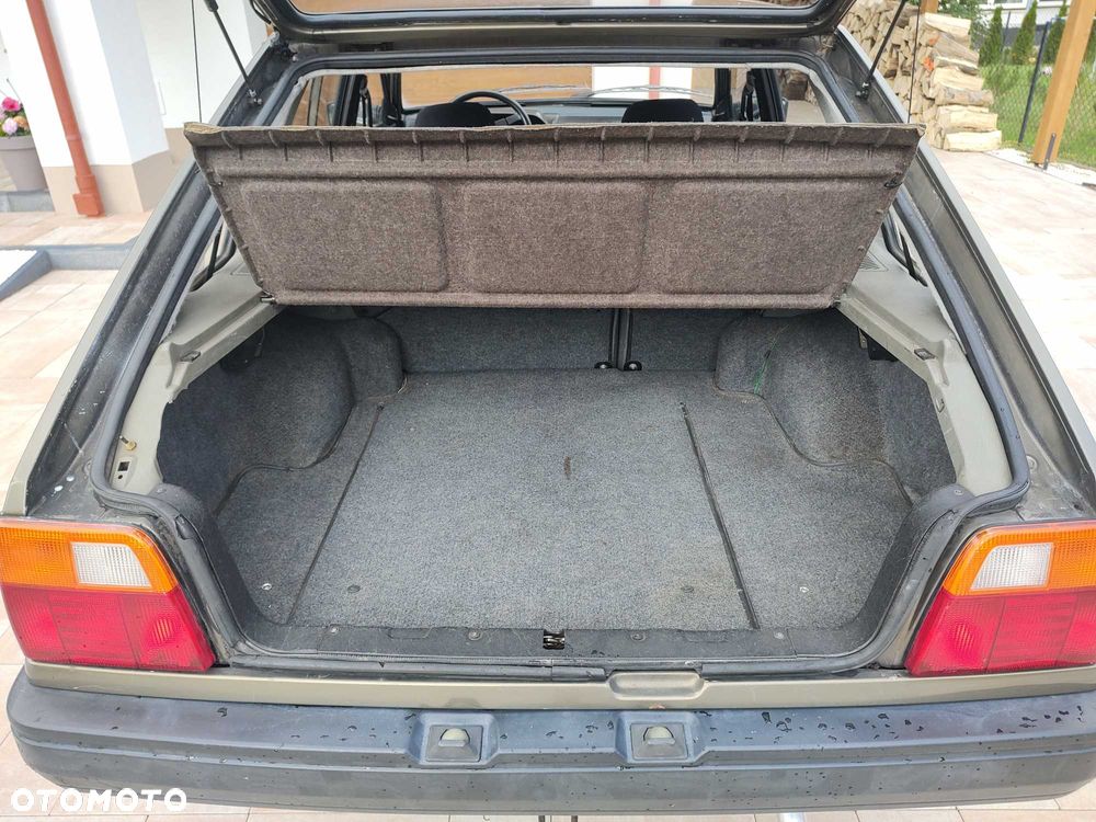 Polonez 1.6 - 8