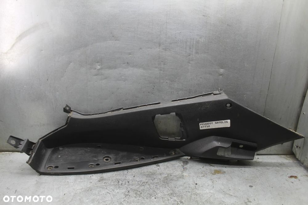 Peugeot Satelis 125 Podłoga podest lewy osłona owiewka obudowa - 1