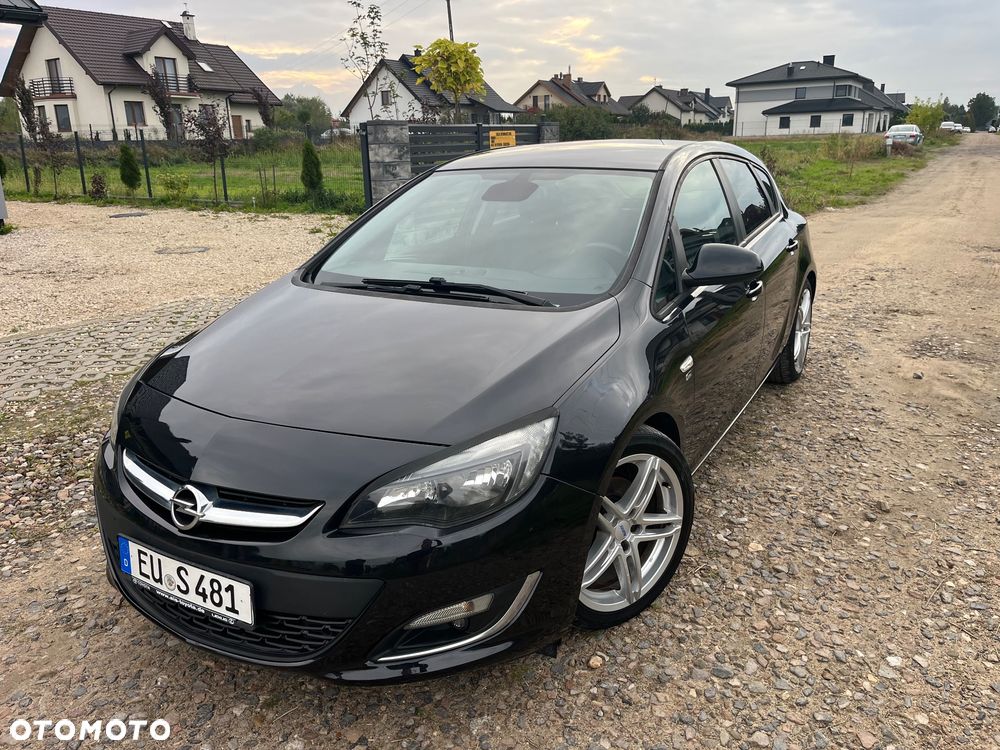 Opel Astra 1.6 Turbo 150 Jahre - 24