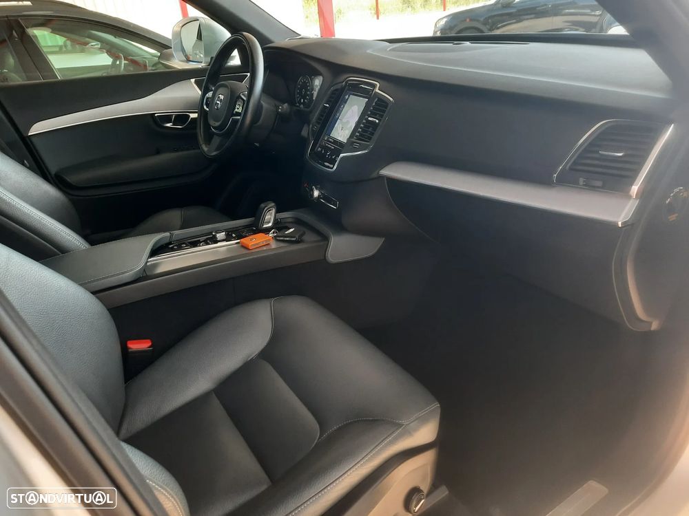 Volvo XC 90 T8 AWD Recharge Geartronic Inscription - 42