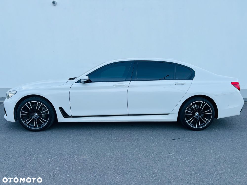 BMW Seria 7 740Li - 13