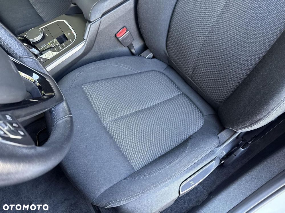 BMW Seria 1 118i Advantage - 15