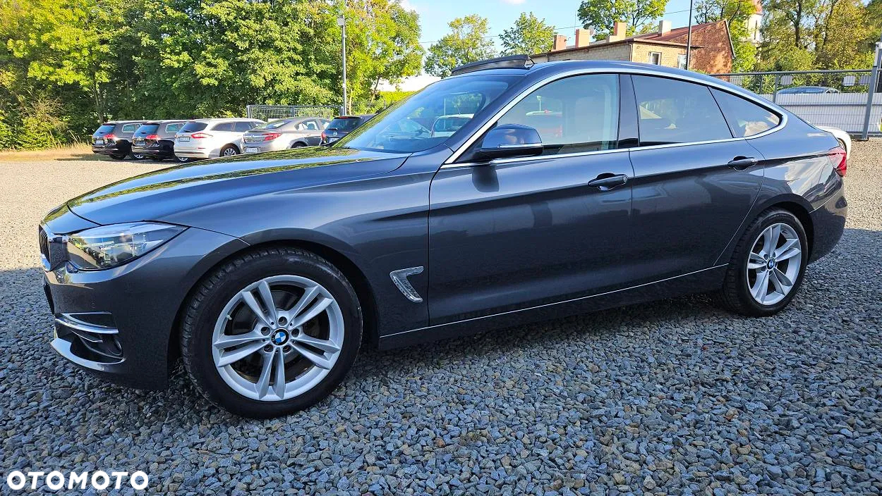 BMW 3GT 320d Luxury Line - 9