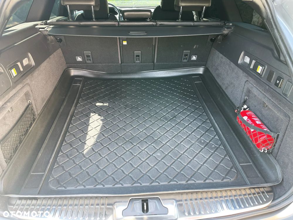 Jaguar XF 2.0 i4D R-Sport - 19