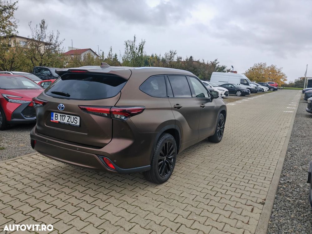 Toyota Highlander ver-2-5-l-hybrid-dynamic-force-248cp-luxury-metallic - 6