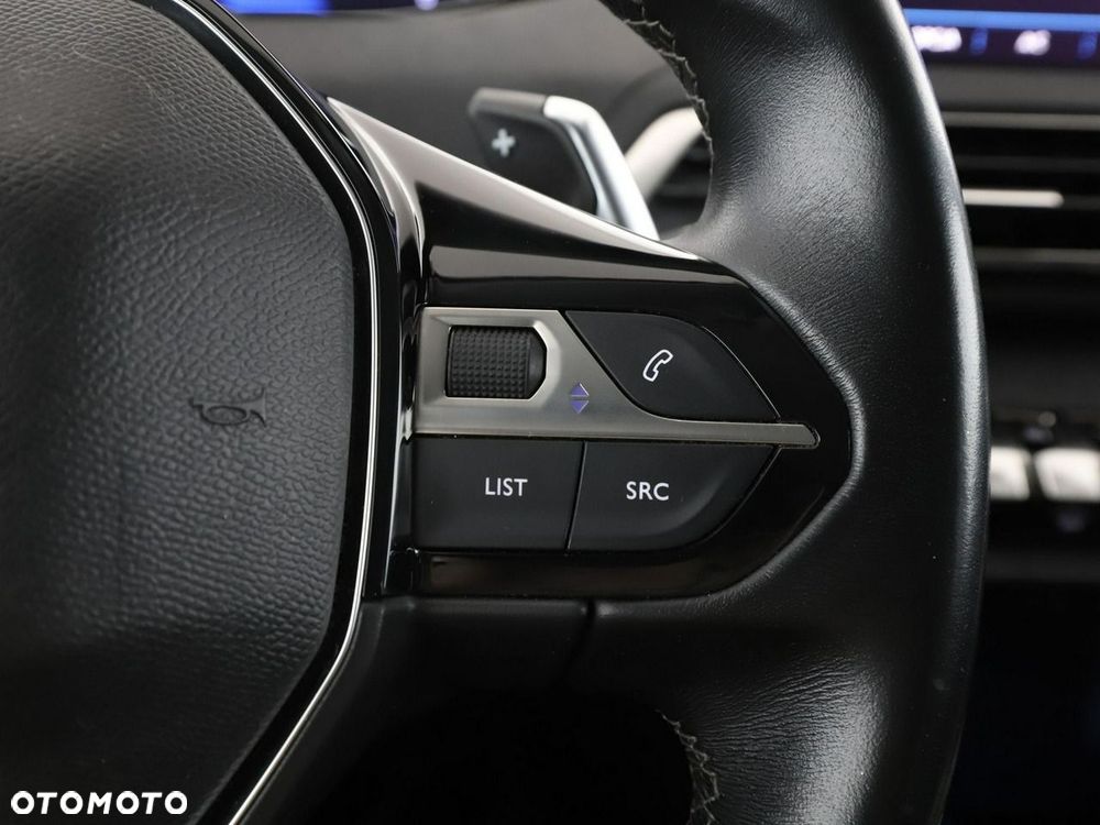 Peugeot 3008 1.2 PureTech Allure S&S EAT8 - 30