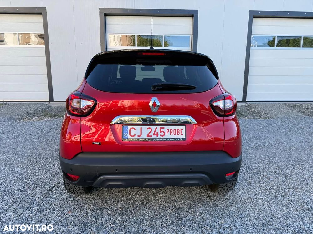 Renault Captur TCe 150 EDC GPF BOSE EDITION - 10