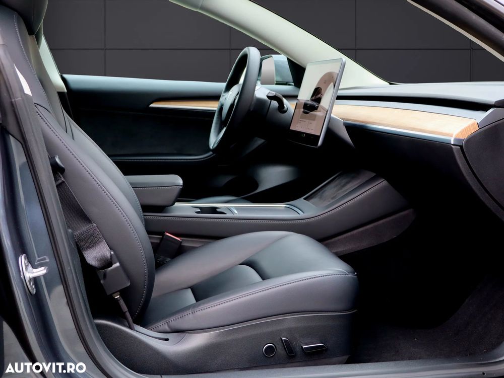 Tesla Model 3 AWD Long Range - 14