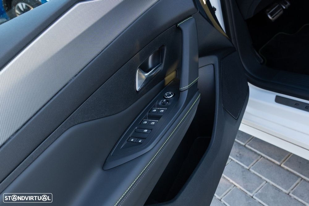 Peugeot 308 1.5 BlueHDi GT EAT8 - 13