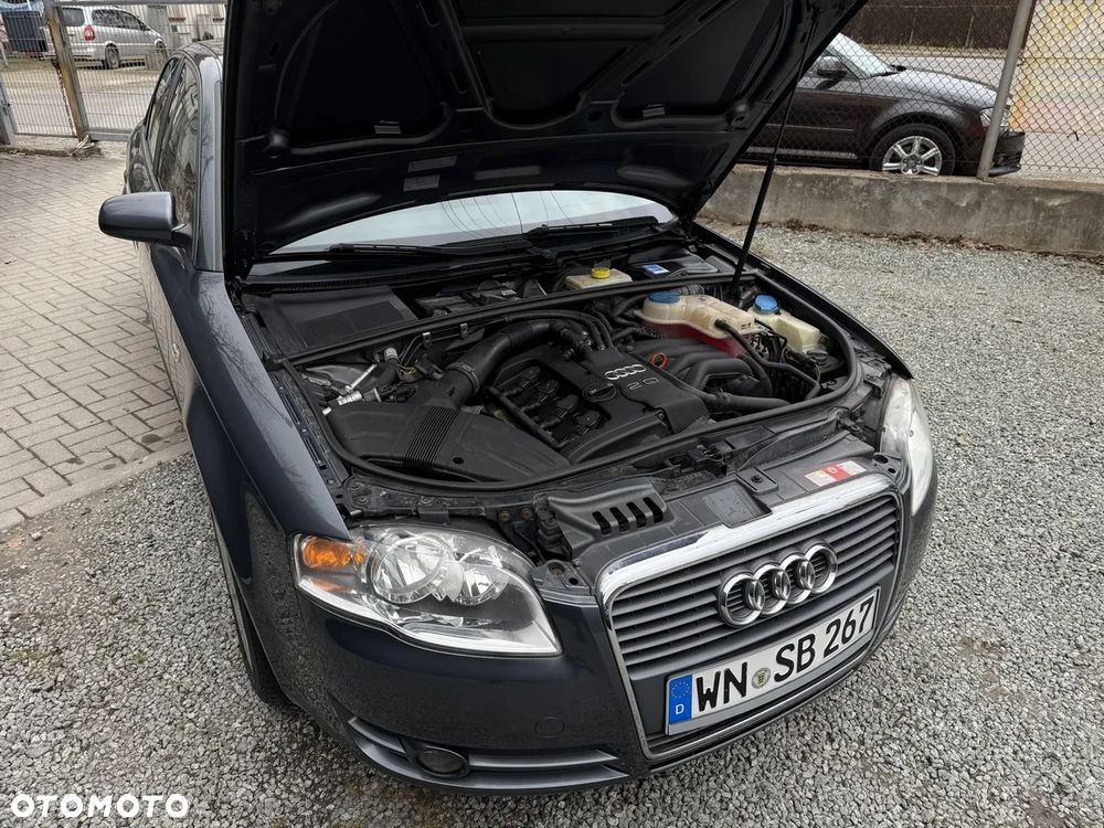 Audi A4 Limousine - 17