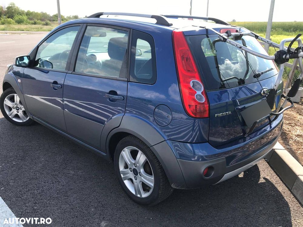 Ford Fiesta - 2