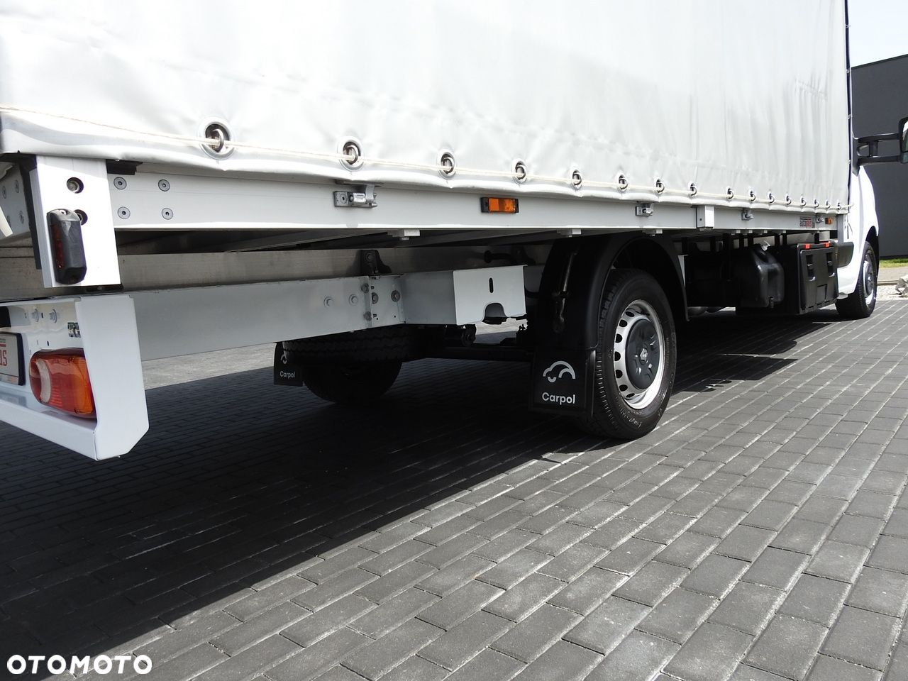 Renault MASTER PLANDEKA 10 PALET WEBASTO TEMPOMAT KLIMATYZACJA LEDY  165KM - 18