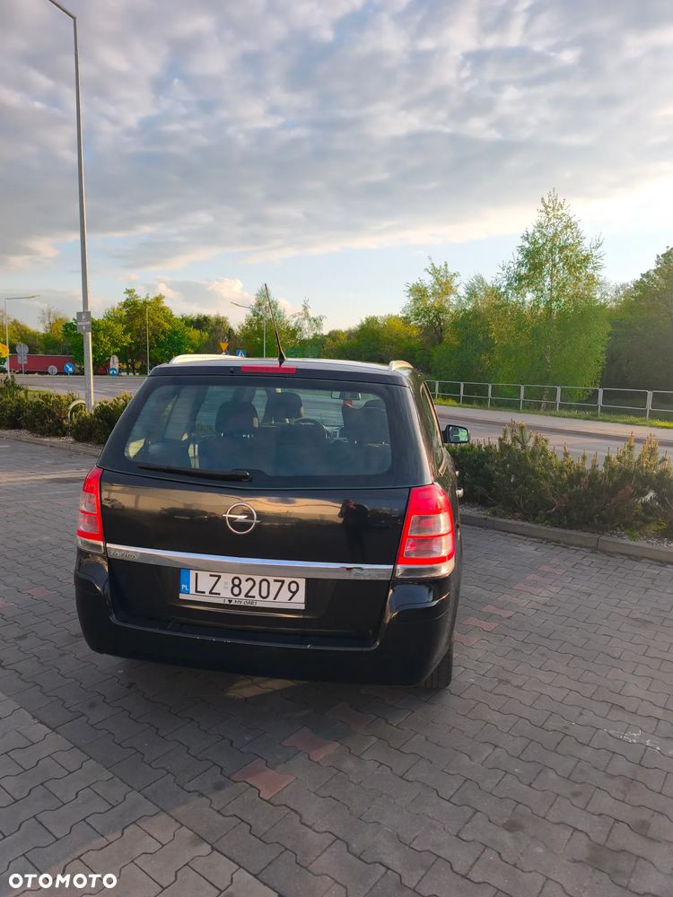 Opel Zafira 1.6 - 4