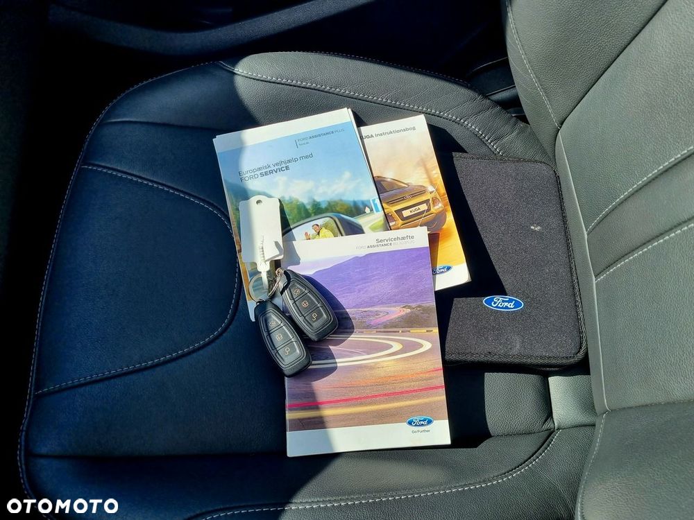 Ford Kuga 1.5 EcoBoost 2x4 Titanium - 20