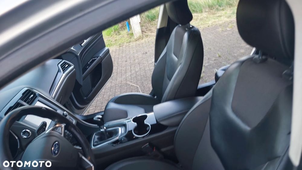 Ford Mondeo 2.0 TDCi Platinium X Plus (Titanium) - 19